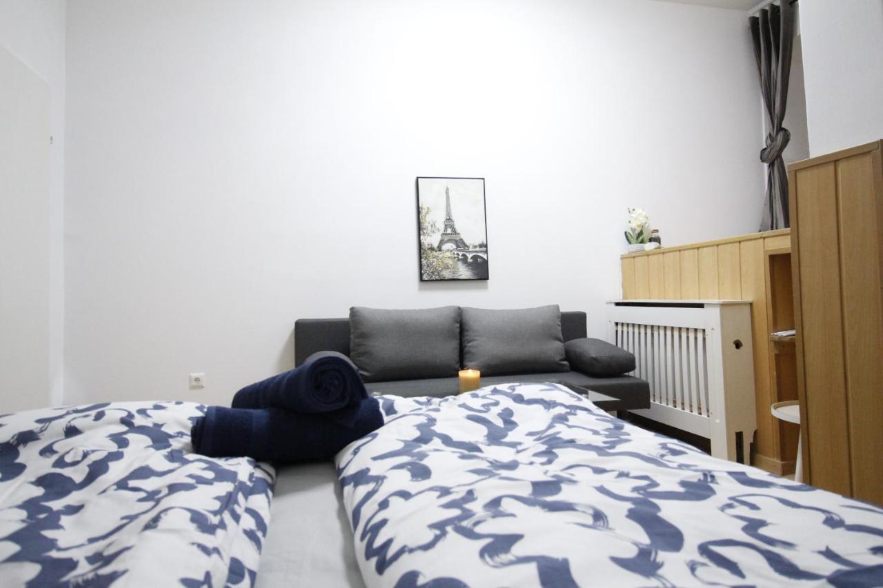 Comfort Triple Room Th Vienna Exterior photo