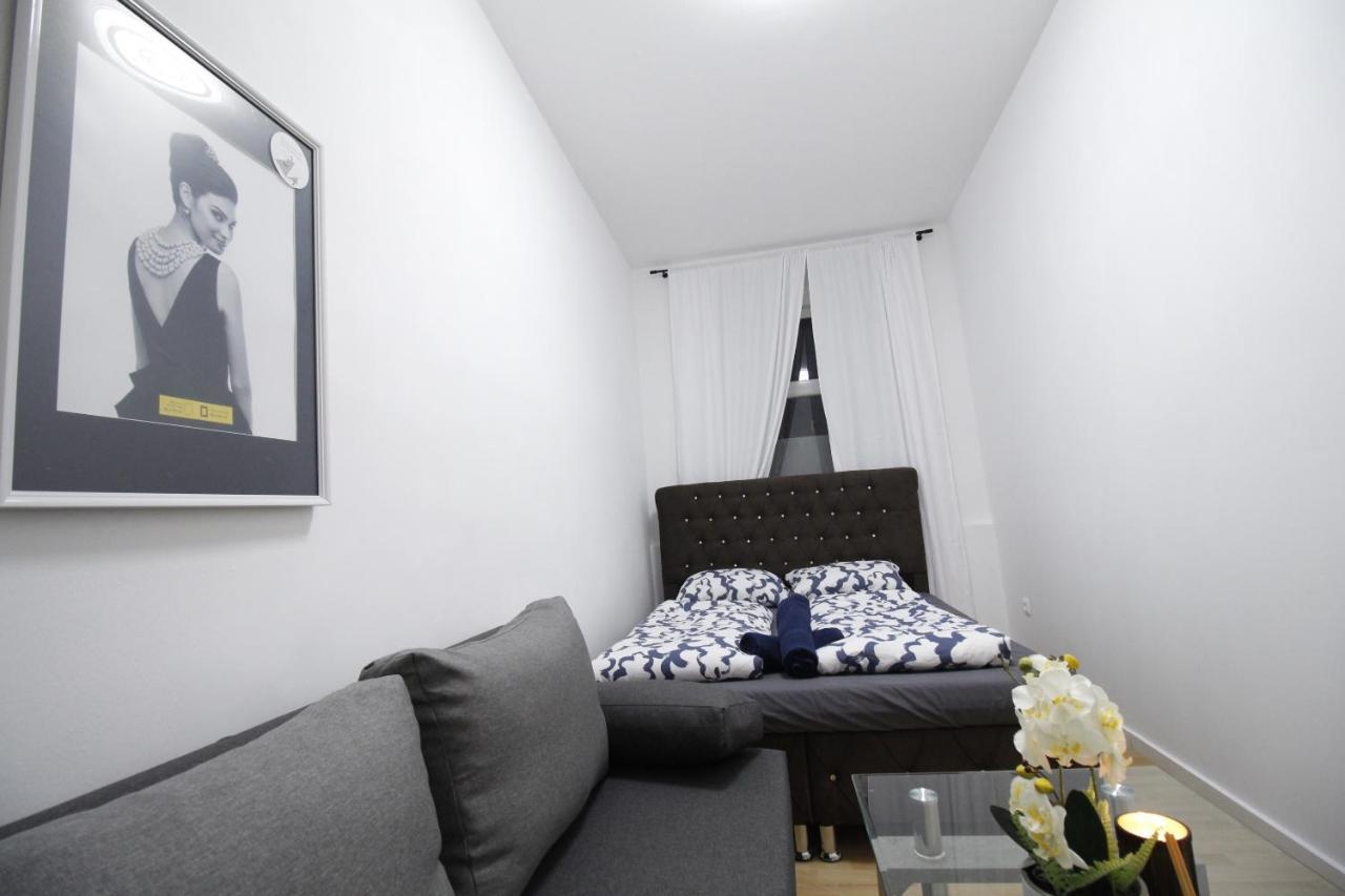 Comfort Triple Room Th Vienna Exterior photo